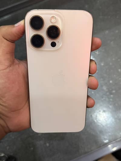 Apple iPhone 16 Pro Max