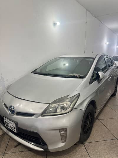 Toyota Prius 2016 (in very Reasonable Price)