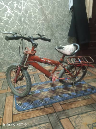 16 size cycle for sale good condition chalany mein boht smooth