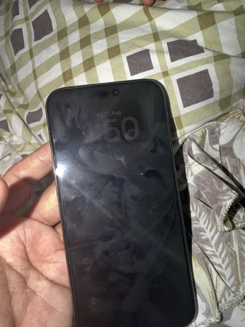 Apple iPhone 16 Pro Max 2