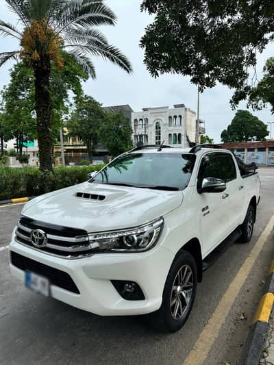 Toyota Hilux Revo V Automatic 3.0