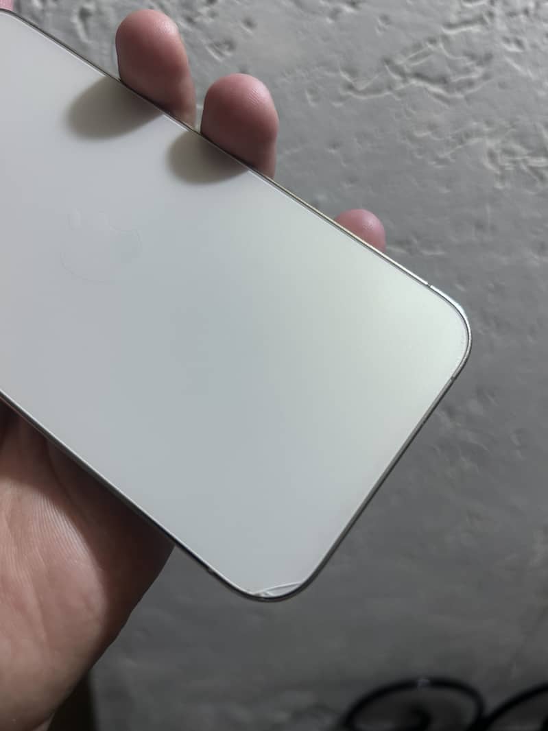 Apple iPhone 13 Pro 3