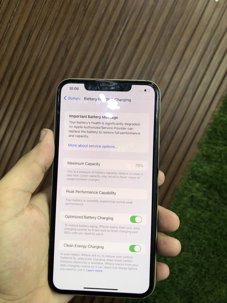 Apple iPhone XS Max 0