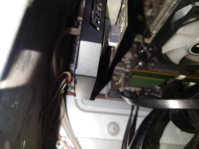 gaming PC setup 9