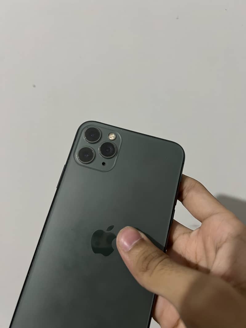Apple iPhone 11 Pro Max 1