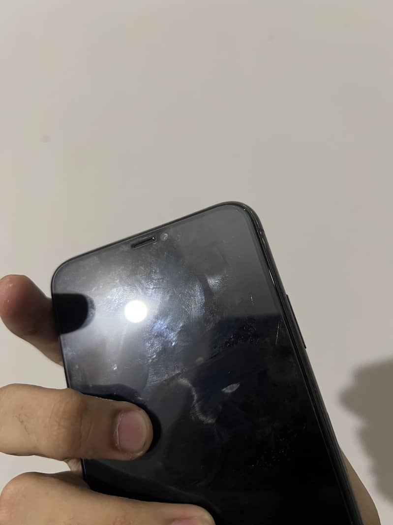 Apple iPhone 11 Pro Max 5