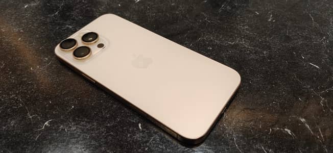 Apple iPhone 16 Pro Max