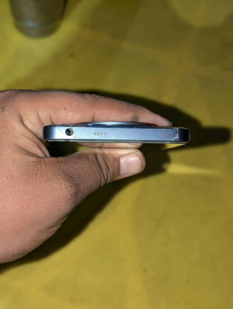 Realme 13 Plus 5