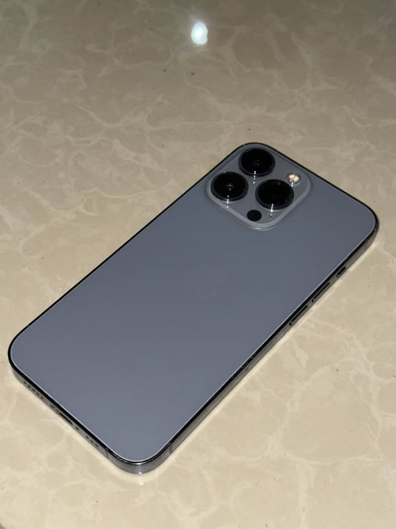 Apple iPhone 13 Pro 0