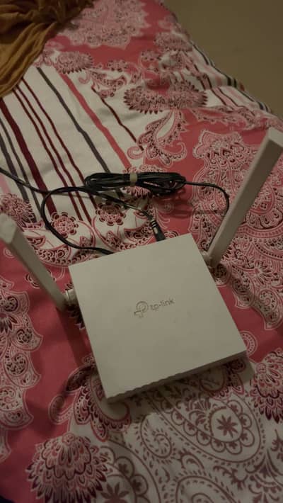 TP link wifi router and cable adopter
