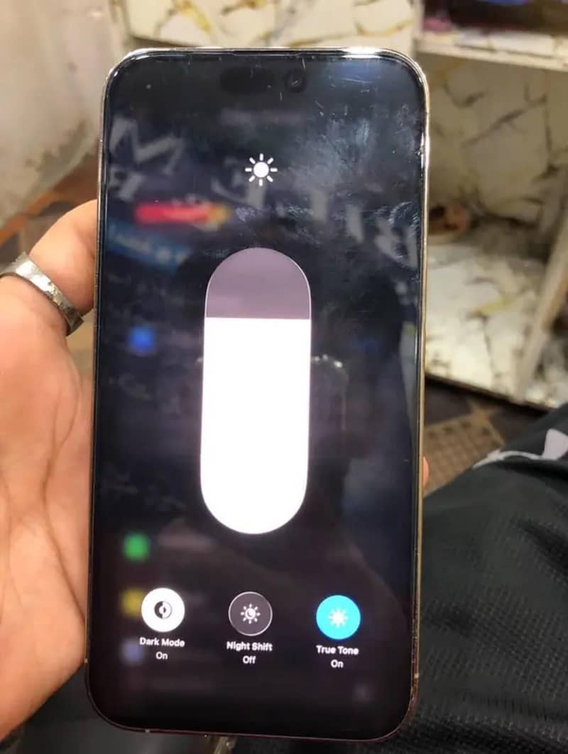 iPhone 14 pro max 4