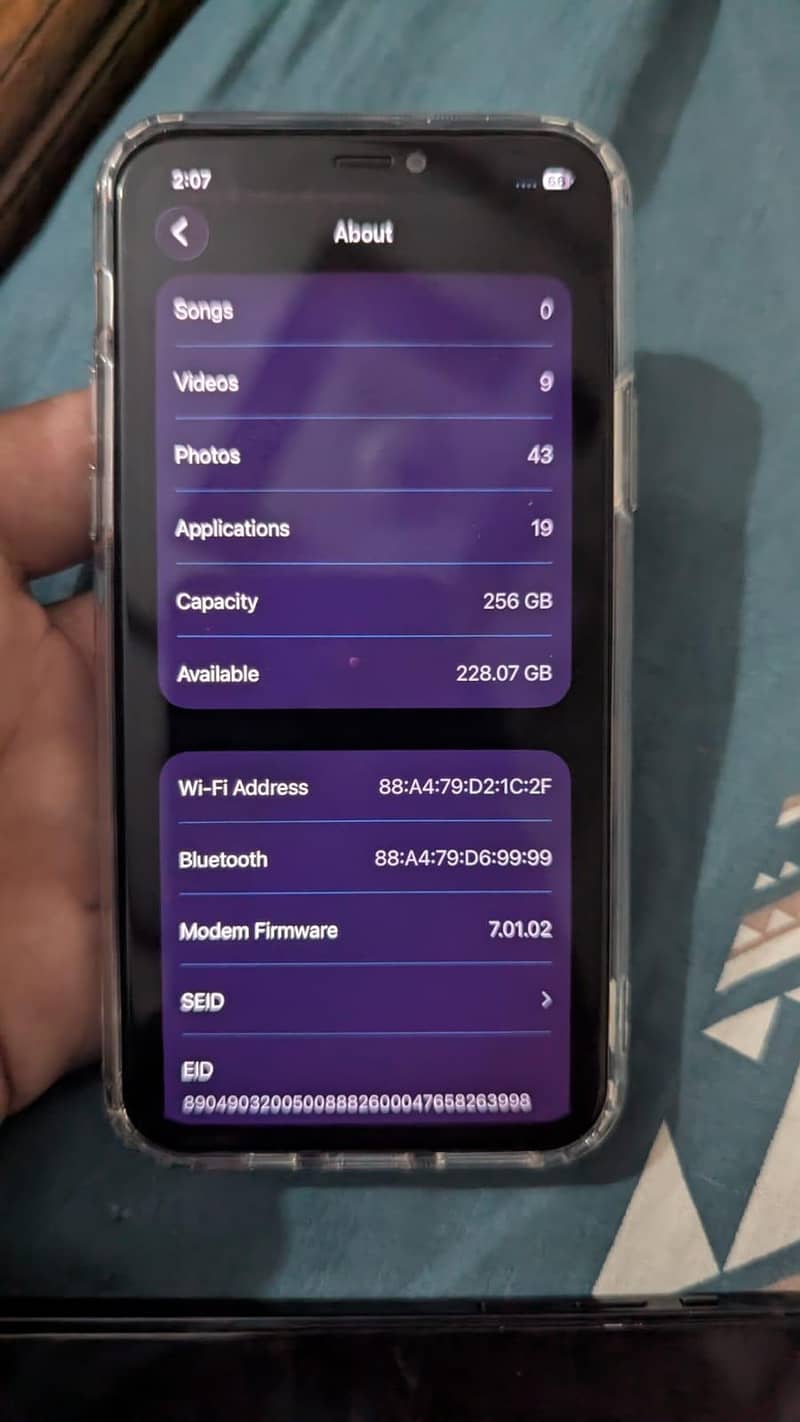Apple iPhone 11 Pro 2
