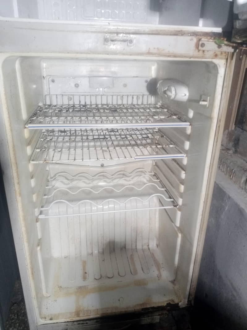 orient fridge 1