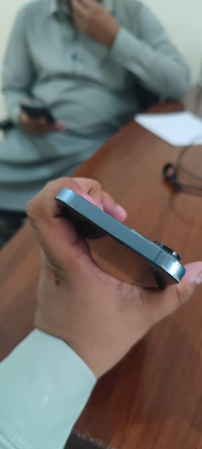Apple I phone 13 pro Max JV