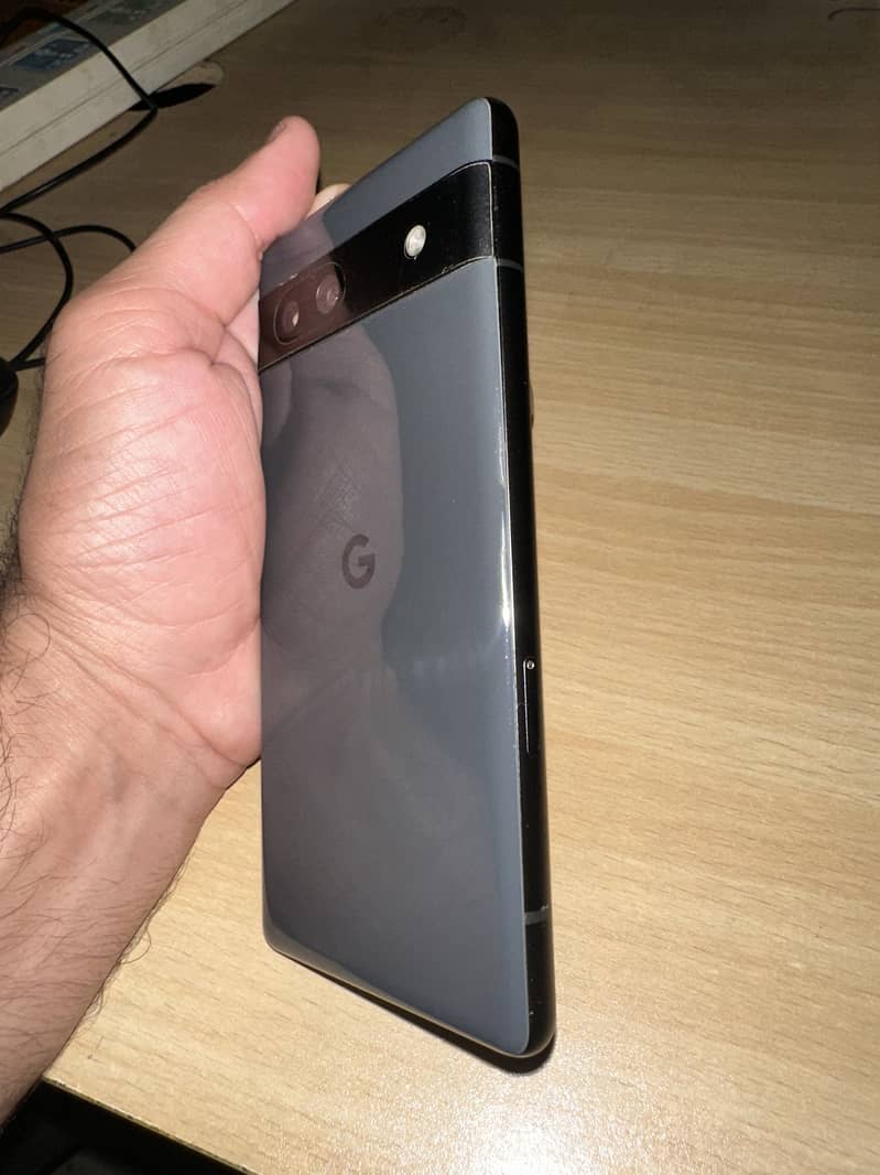 Google Pixel 7a 4