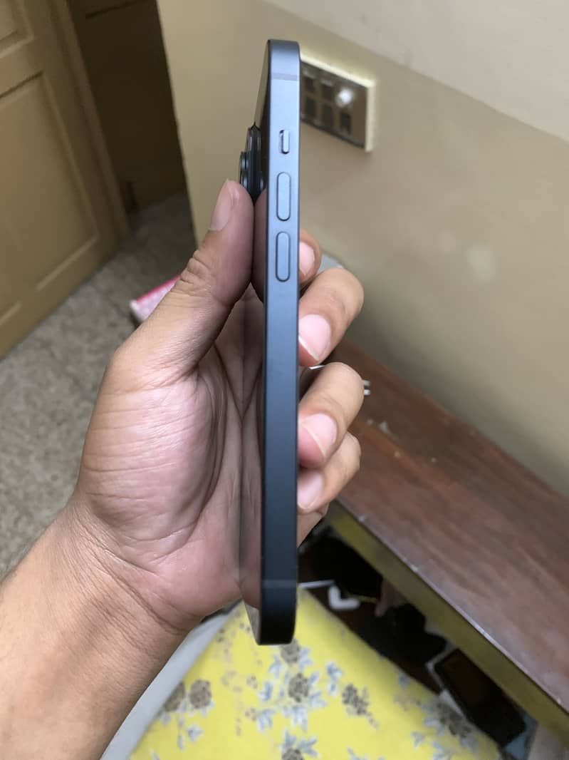 Apple iPhone 14 1