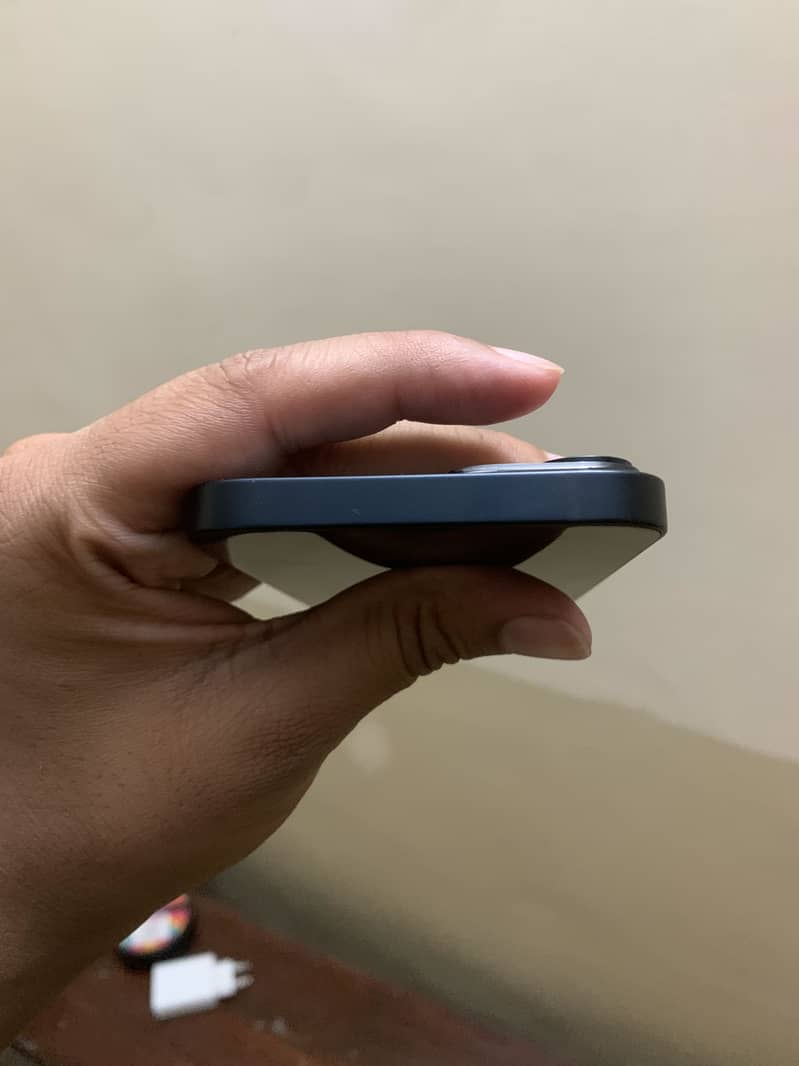 Apple iPhone 14 7