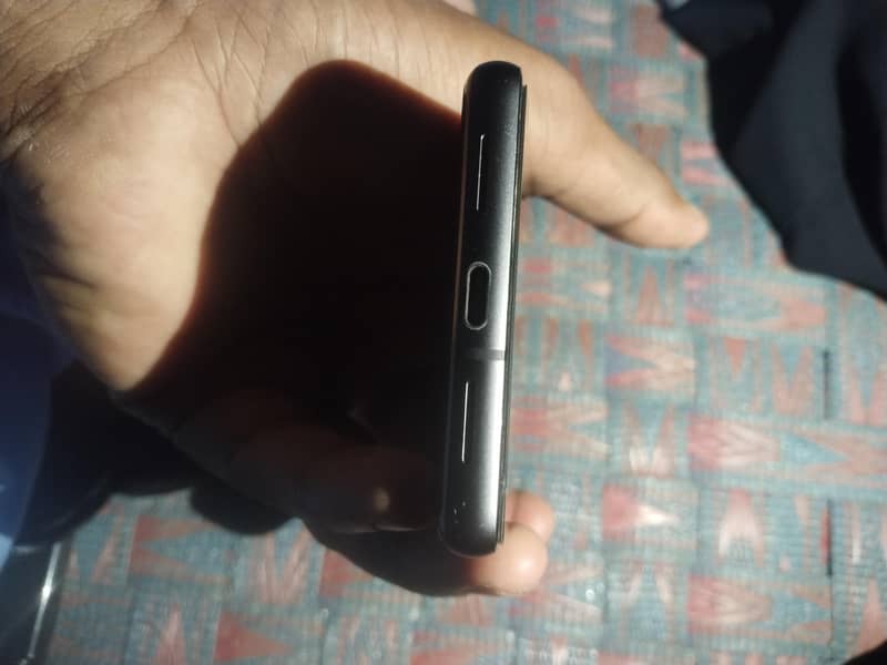 Google Pixel 7 4