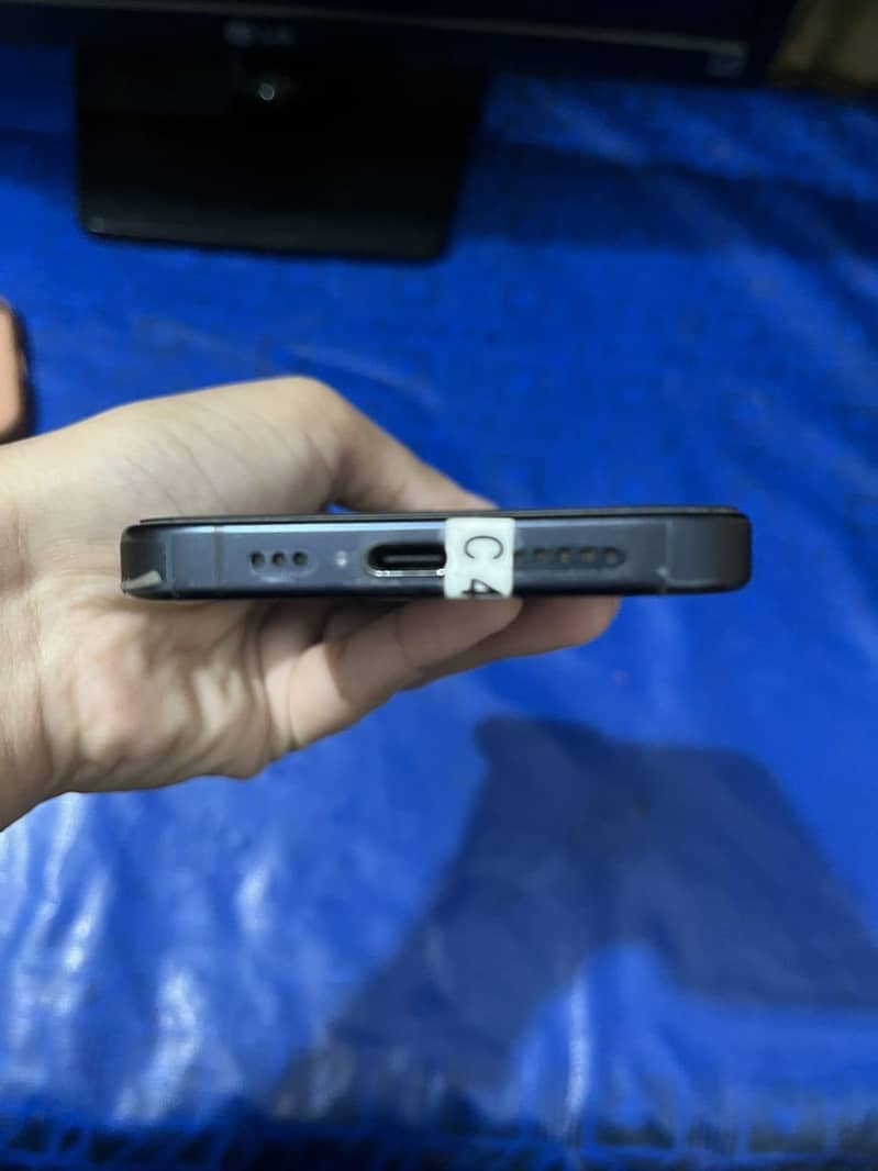 Apple iPhone 15 Pro 1