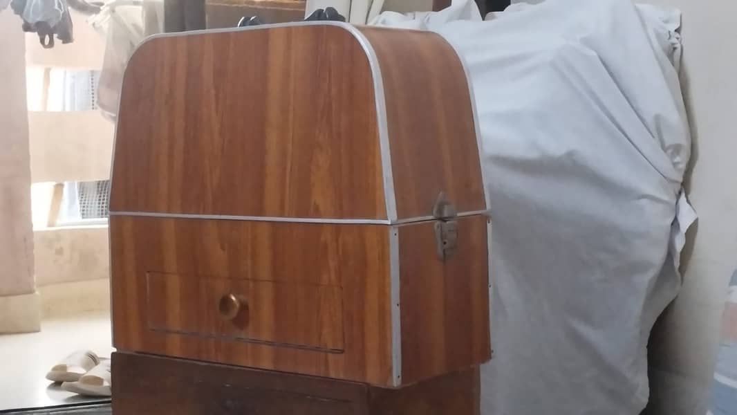 Silai Machine box Singer 1