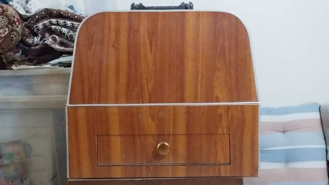 Silai Machine box Singer 3