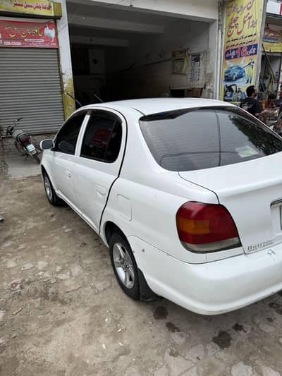 Toyota Platz 2008