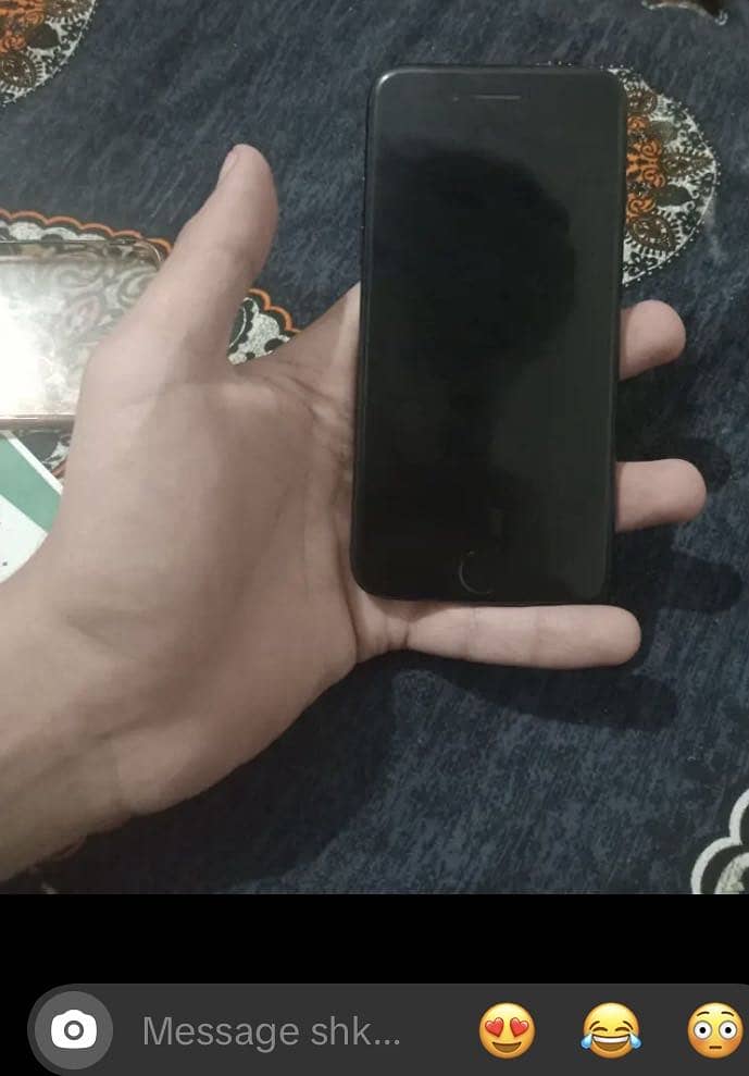 Apple iPhone 7 1