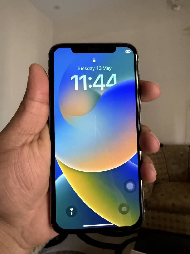 Apple iPhone X 2