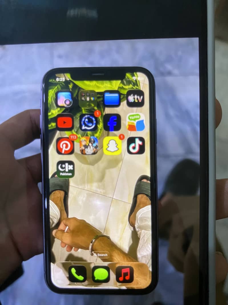 Apple iPhone 11 sim working 2