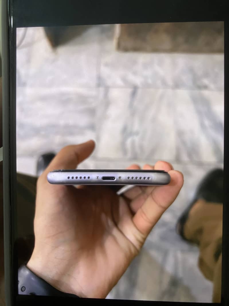 Apple iPhone 11 sim working 5