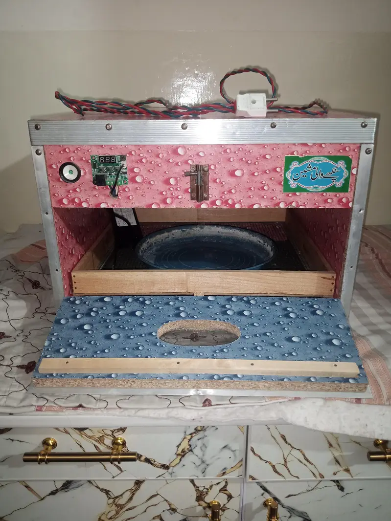 52 eggs incubator available (100 percent result) — photo 2