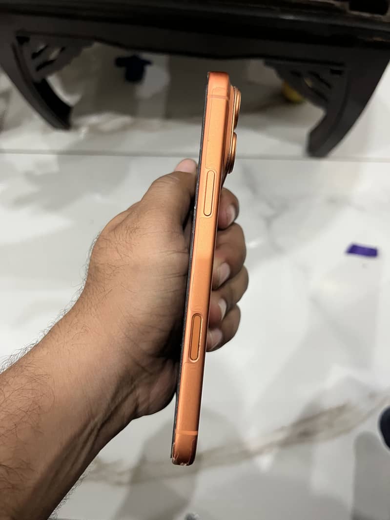 Apple iPhone 17 Pro Max 6
