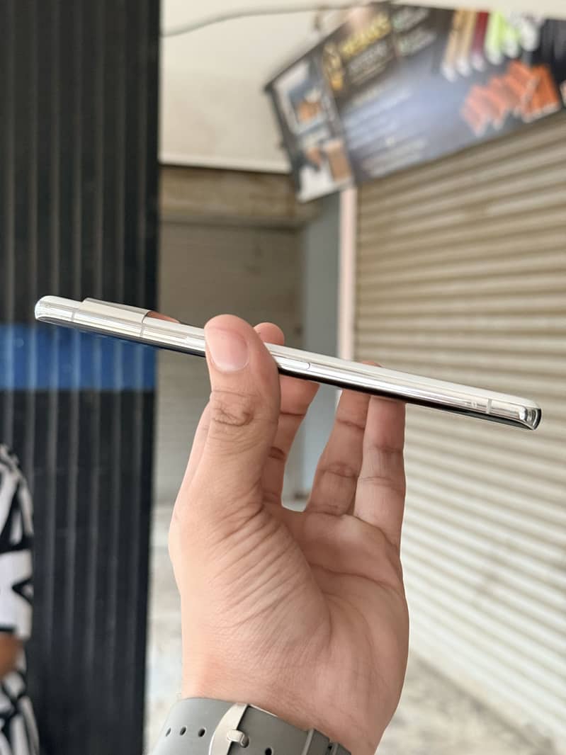 Google pixel 7 pro 2