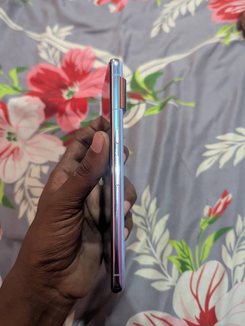 Google Pixel 8 Pro 2