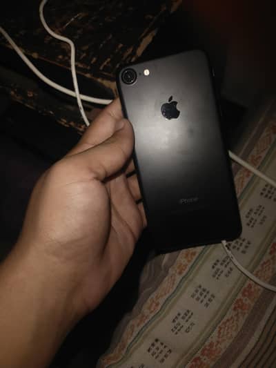 Apple iPhone 7