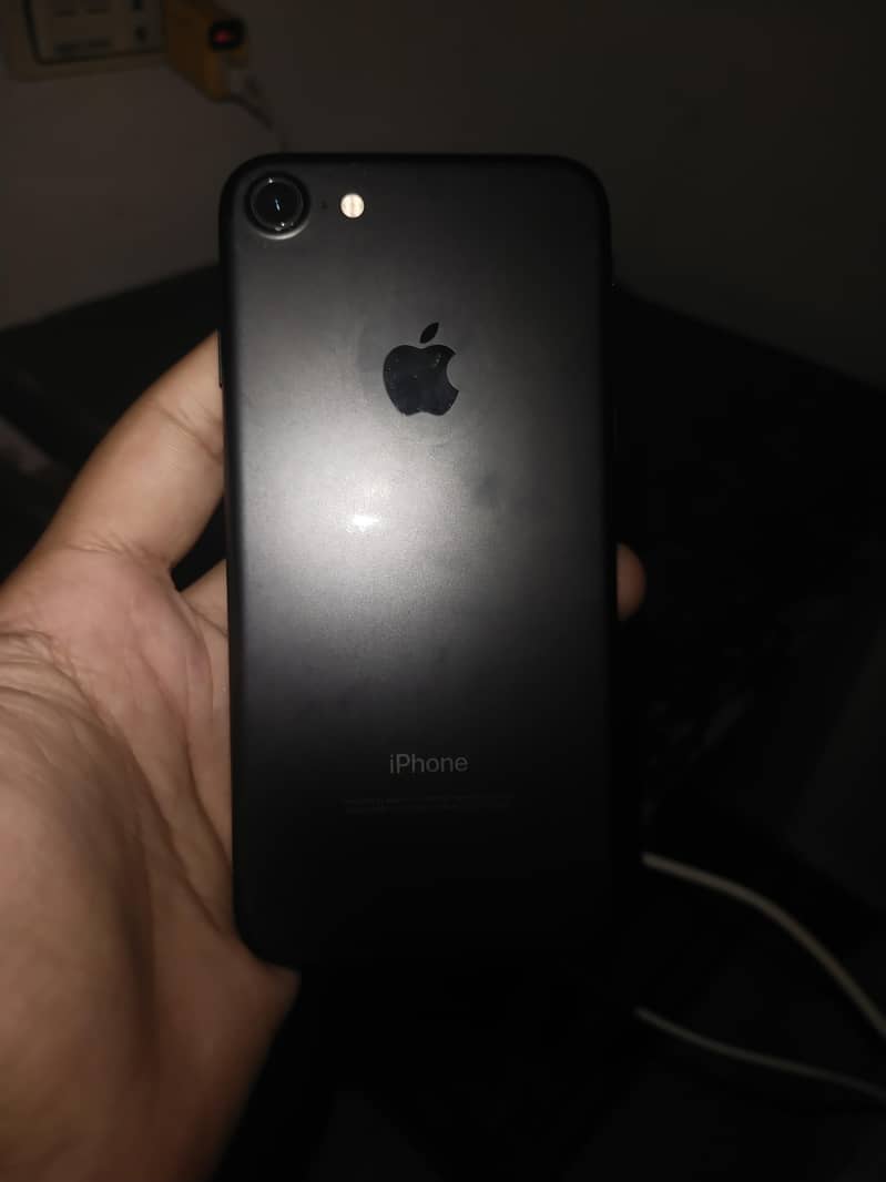 Apple iPhone 7 9