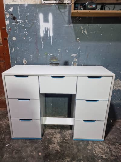 Brand New Dressing Table And Dresser For Multipurpose
