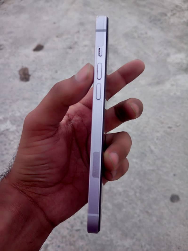 Apple iPhone 14 plus 3