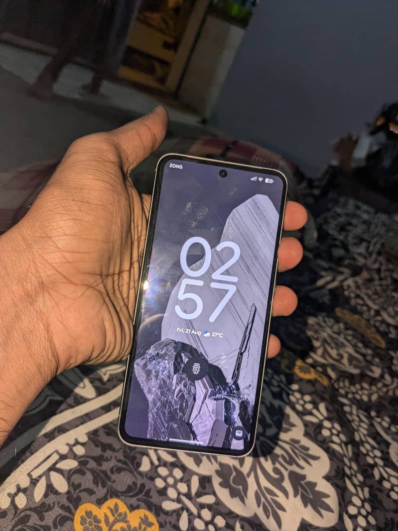 Google Pixel 8 1