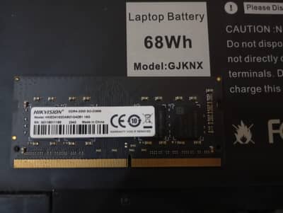 HikVision Ram 16gb DDR4 3200Mhz and 256gb nvme ssd