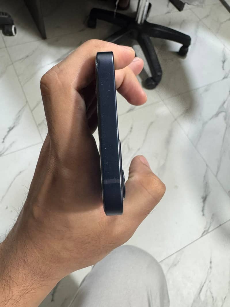 Iphone 12 3