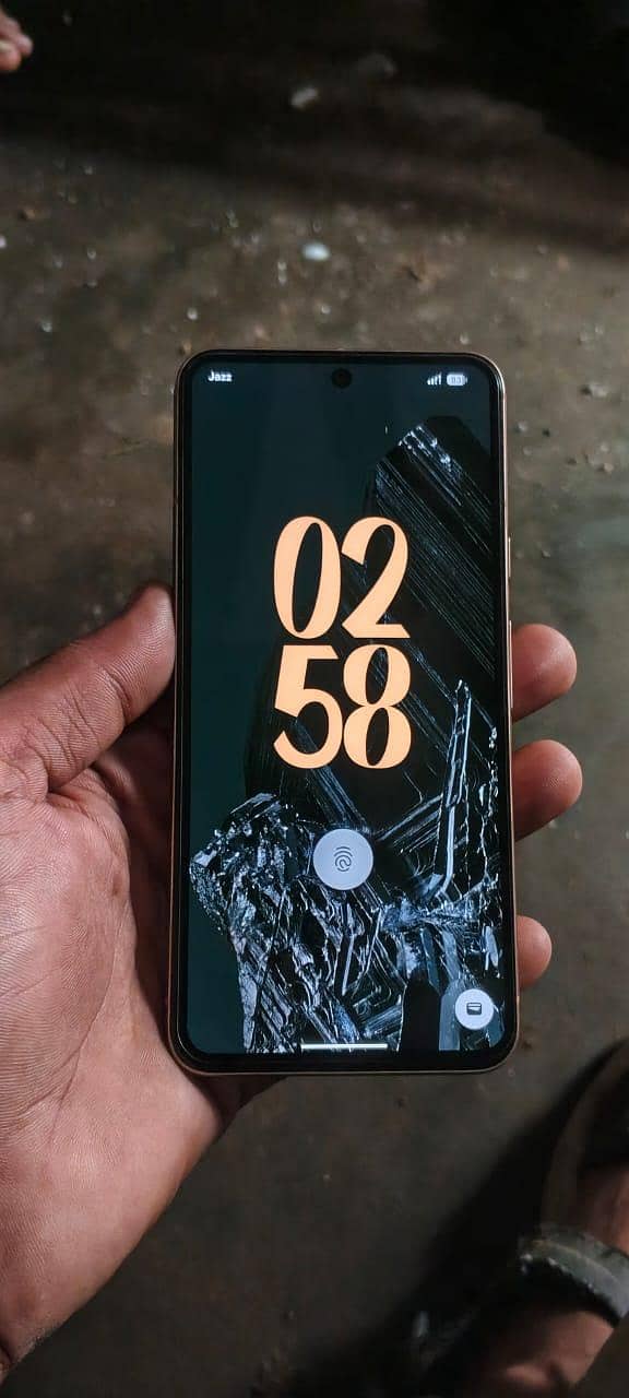 Google Pixel 8 3
