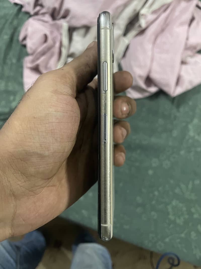 Apple iPhone X 5
