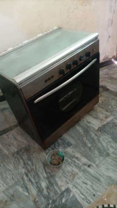 cooking range with 5 burners