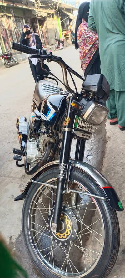 united 125 good condion   all  baqi molmat call