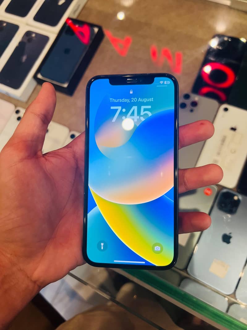 Apple iPhone 12 0