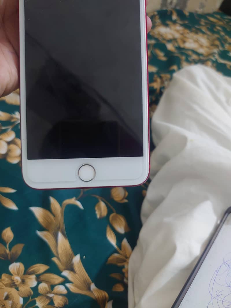 Apple iPhone 7 Plus 1