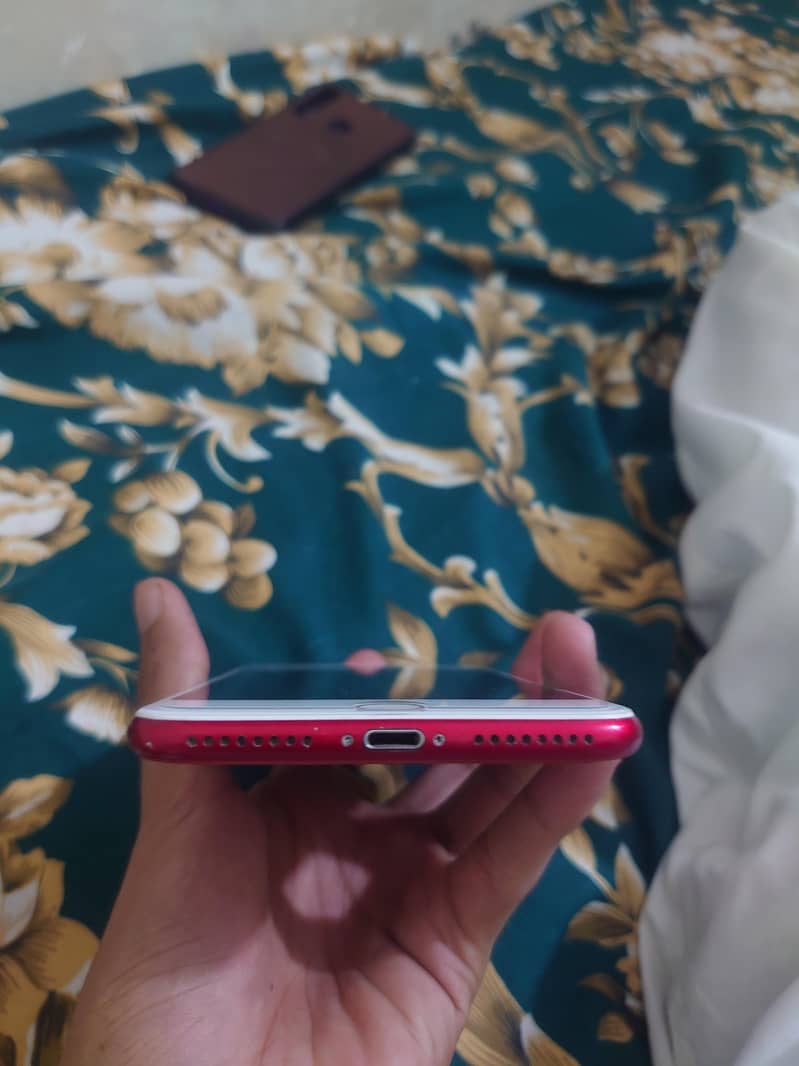 Apple iPhone 7 Plus 2