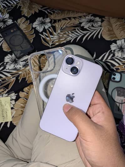 Apple iPhone 14 light purple colour 