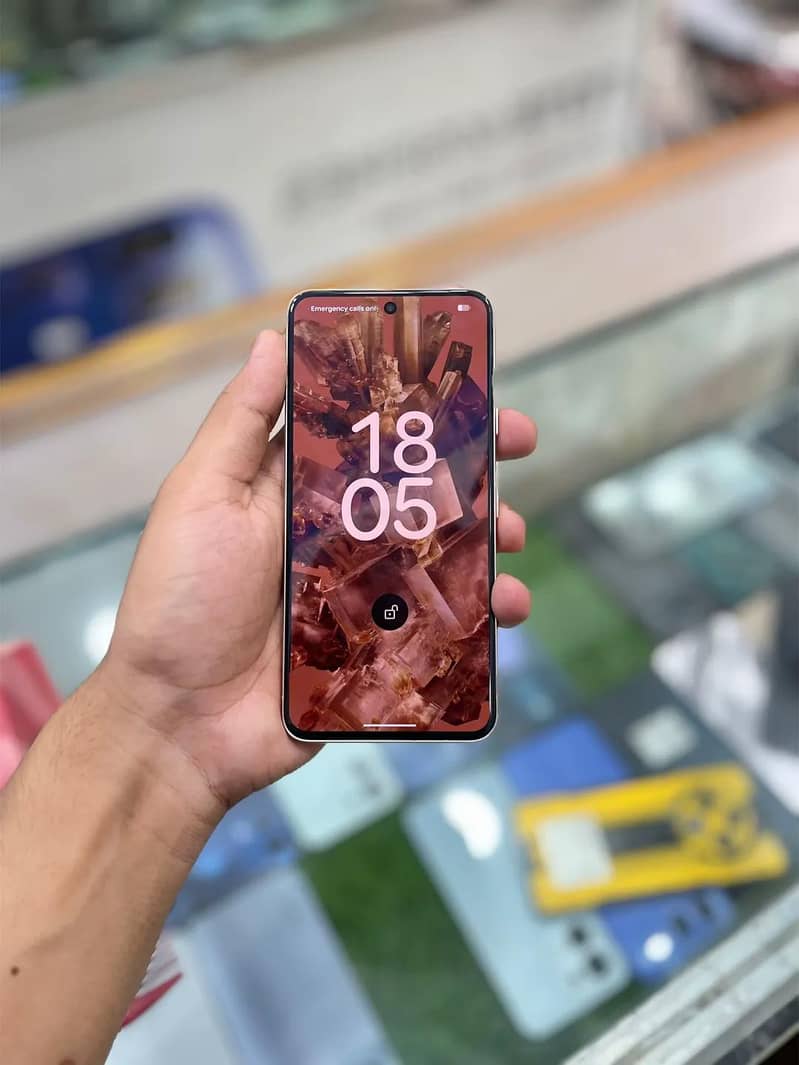 Google Pixel 8 4